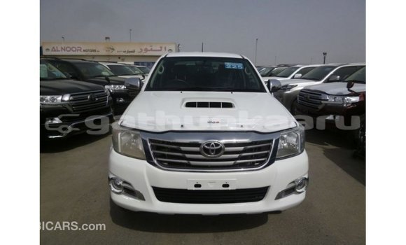 Buy Import Toyota Hilux White Car in Import - Dubai in Baa Buy Import Toyota Hilux White Car in Import - Dubai in Baa