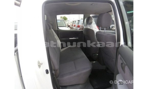 Buy Import Toyota Hilux White Car in Import - Dubai in Baa Buy Import Toyota Hilux White Car in Import - Dubai in Baa