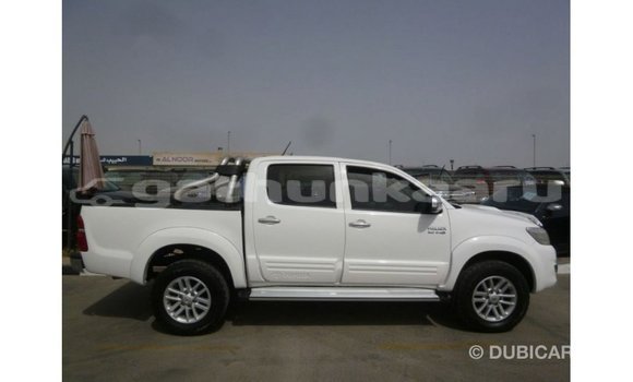 Buy Import Toyota Hilux White Car in Import - Dubai in Baa Buy Import Toyota Hilux White Car in Import - Dubai in Baa