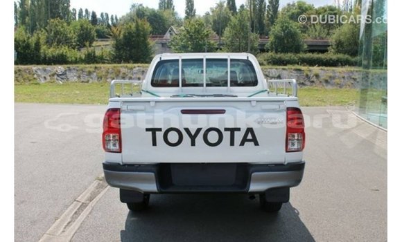 Buy Import Toyota Hilux White Car in Import - Dubai in Baa Buy Import Toyota Hilux White Car in Import - Dubai in Baa