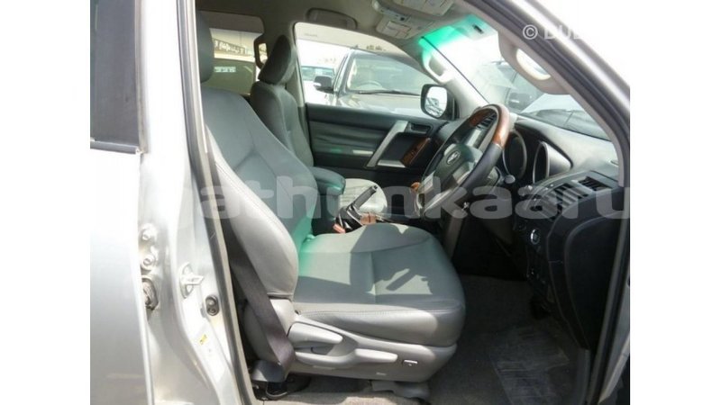 Big with watermark toyota prado baa import dubai 2086
