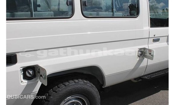 Buy Import Toyota Land Cruiser White Car in Import - Dubai in Baa Buy Import Toyota Land Cruiser White Car in Import - Dubai in Baa