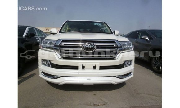 Buy Import Toyota Land Cruiser White Car in Import - Dubai in Baa Buy Import Toyota Land Cruiser White Car in Import - Dubai in Baa