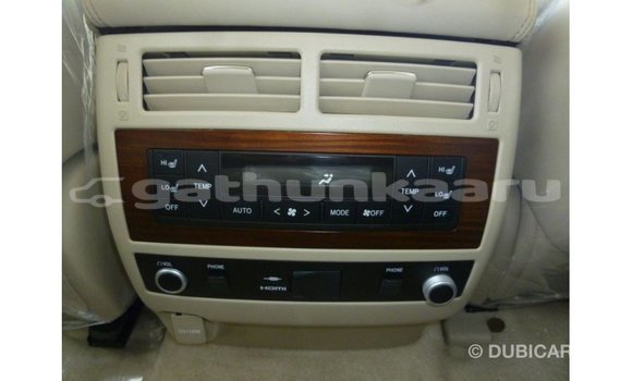 Buy Import Toyota Land Cruiser White Car in Import - Dubai in Baa Buy Import Toyota Land Cruiser White Car in Import - Dubai in Baa