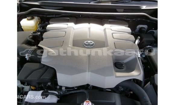 Buy Import Toyota Land Cruiser White Car in Import - Dubai in Baa Buy Import Toyota Land Cruiser White Car in Import - Dubai in Baa