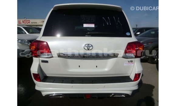 Buy Import Toyota Land Cruiser White Car in Import - Dubai in Baa Buy Import Toyota Land Cruiser White Car in Import - Dubai in Baa