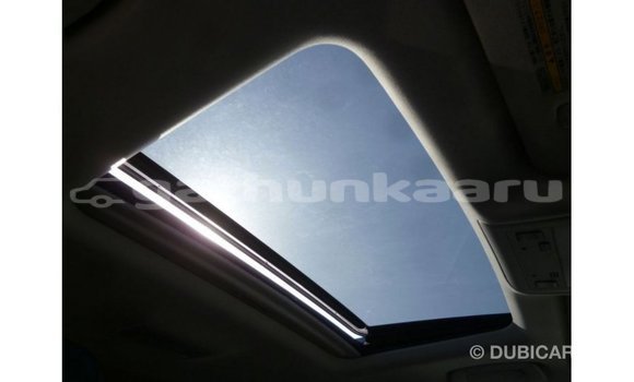 Buy Import Toyota Land Cruiser White Car in Import - Dubai in Baa Buy Import Toyota Land Cruiser White Car in Import - Dubai in Baa