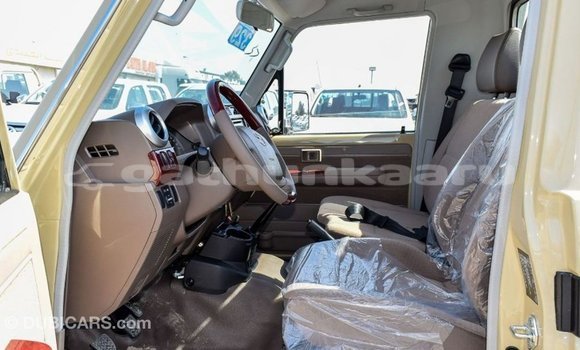 Buy Import Toyota Land Cruiser Beige Car in Import - Dubai in Baa Buy Import Toyota Land Cruiser Beige Car in Import - Dubai in Baa