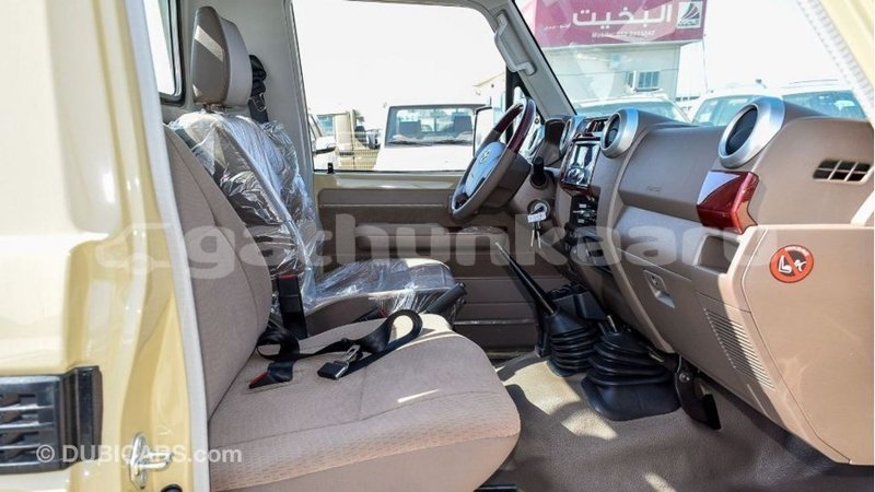 Big with watermark toyota land cruiser baa import dubai 2096