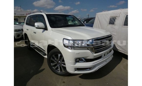 Buy Import Toyota Land Cruiser White Car in Import - Dubai in Baa Buy Import Toyota Land Cruiser White Car in Import - Dubai in Baa