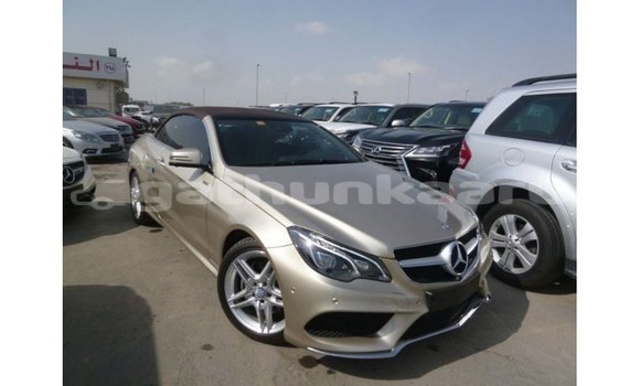 Buy Import Mercedes-Benz 200 Other Car in Import - Dubai in Baa Buy Import Mercedes-Benz 200 Other Car in Import - Dubai in Baa