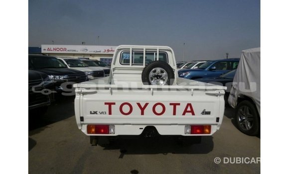 Buy Import Toyota Land Cruiser White Car in Import - Dubai in Baa Buy Import Toyota Land Cruiser White Car in Import - Dubai in Baa