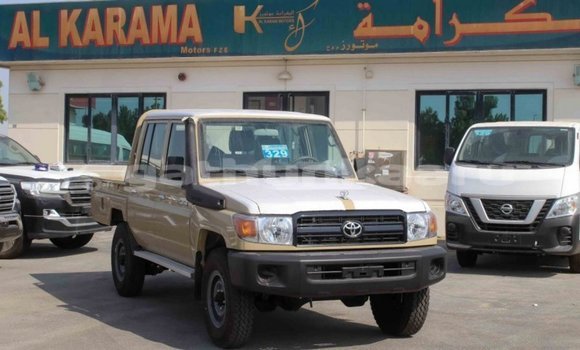 Buy Import Toyota Land Cruiser Beige Car in Import - Dubai in Baa Buy Import Toyota Land Cruiser Beige Car in Import - Dubai in Baa