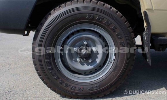 Buy Import Toyota Land Cruiser Beige Car in Import - Dubai in Baa Buy Import Toyota Land Cruiser Beige Car in Import - Dubai in Baa
