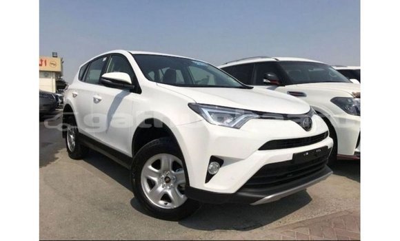 Buy Import Toyota 4Runner White Car in Import - Dubai in Baa Buy Import Toyota 4Runner White Car in Import - Dubai in Baa