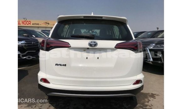 Buy Import Toyota 4Runner White Car in Import - Dubai in Baa Buy Import Toyota 4Runner White Car in Import - Dubai in Baa