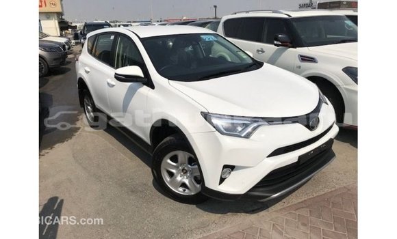 Buy Import Toyota 4Runner White Car in Import - Dubai in Baa Buy Import Toyota 4Runner White Car in Import - Dubai in Baa