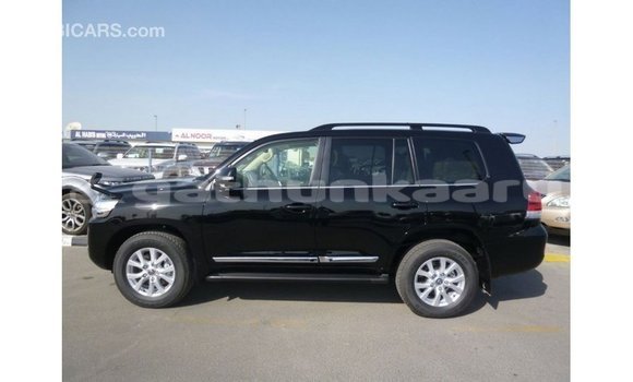 Buy Import Toyota Land Cruiser Black Car in Import - Dubai in Baa Buy Import Toyota Land Cruiser Black Car in Import - Dubai in Baa