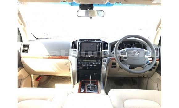 Buy Import Toyota Land Cruiser Black Car in Import - Dubai in Baa Buy Import Toyota Land Cruiser Black Car in Import - Dubai in Baa