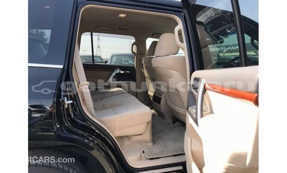 Buy Import Toyota Land Cruiser Black Car in Import - Dubai in Baa Buy Import Toyota Land Cruiser Black Car in Import - Dubai in Baa