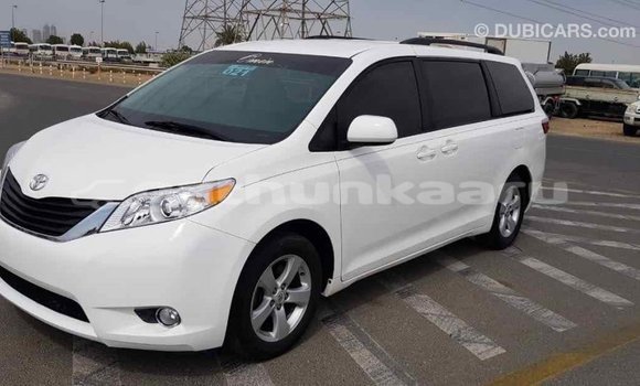 Buy Import Toyota Sienna White Car in Import - Dubai in Baa Buy Import Toyota Sienna White Car in Import - Dubai in Baa