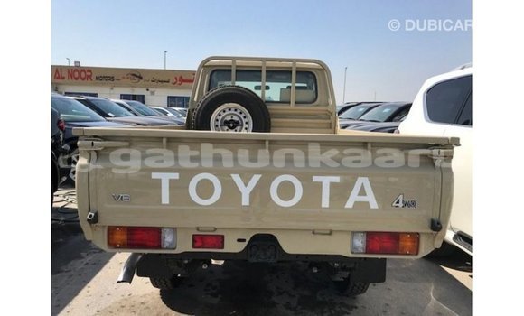 Buy Import Toyota Land Cruiser Beige Car in Import - Dubai in Baa Buy Import Toyota Land Cruiser Beige Car in Import - Dubai in Baa