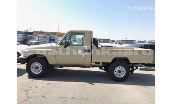 Buy Import Toyota Land Cruiser Beige Car in Import - Dubai in Baa Buy Import Toyota Land Cruiser Beige Car in Import - Dubai in Baa