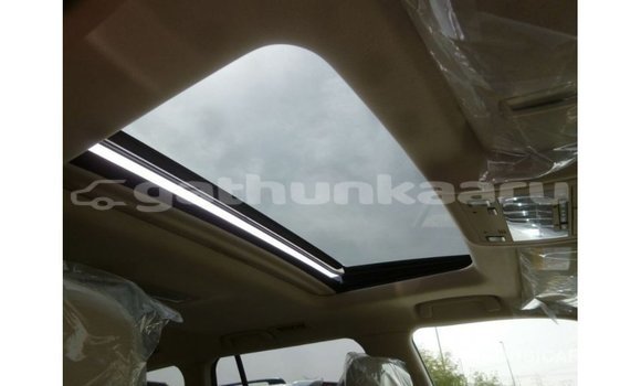 Buy Import Toyota Land Cruiser White Car in Import - Dubai in Baa Buy Import Toyota Land Cruiser White Car in Import - Dubai in Baa