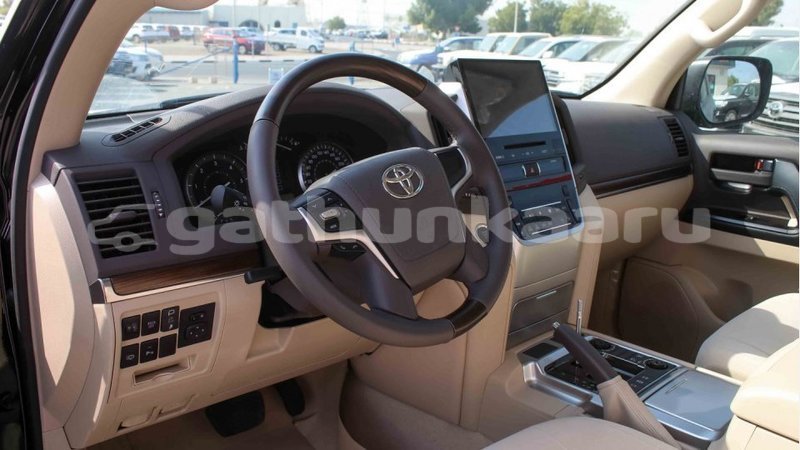 Big with watermark toyota land cruiser baa import dubai 2134