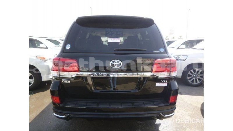 Big with watermark toyota land cruiser baa import dubai 2142