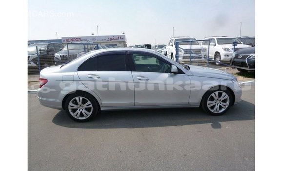 Buy Import Mercedes-Benz 200 Other Car in Import - Dubai in Baa Buy Import Mercedes-Benz 200 Other Car in Import - Dubai in Baa