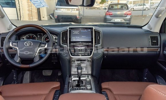 Buy Import Toyota Land Cruiser Black Car in Import - Dubai in Baa Buy Import Toyota Land Cruiser Black Car in Import - Dubai in Baa