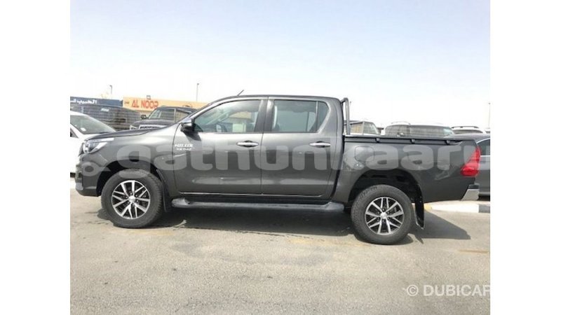 Big with watermark toyota hilux baa import dubai 2153