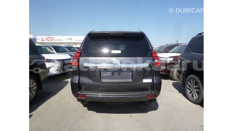 Big with watermark toyota prado baa import dubai 2154