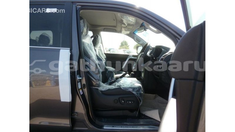 Big with watermark toyota prado baa import dubai 2154