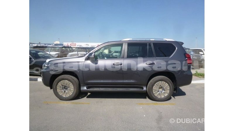 Big with watermark toyota prado baa import dubai 2154