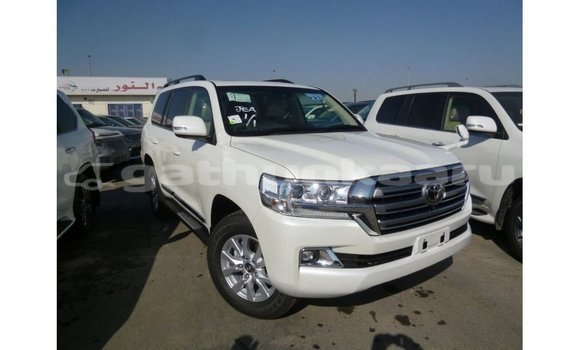 Buy Import Toyota Land Cruiser White Car in Import - Dubai in Baa Buy Import Toyota Land Cruiser White Car in Import - Dubai in Baa
