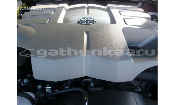 Buy Import Toyota Land Cruiser White Car in Import - Dubai in Baa Buy Import Toyota Land Cruiser White Car in Import - Dubai in Baa