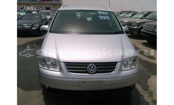 Buy Import Volkswagen Touran Other Car in Import - Dubai in Baa Buy Import Volkswagen Touran Other Car in Import - Dubai in Baa