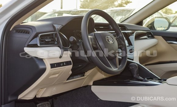 Buy Import Toyota Camry White Car in Import - Dubai in Baa Buy Import Toyota Camry White Car in Import - Dubai in Baa