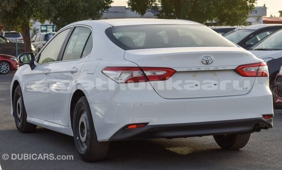 Buy Import Toyota Camry White Car in Import - Dubai in Baa Buy Import Toyota Camry White Car in Import - Dubai in Baa