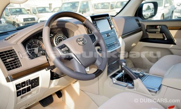 Buy Import Toyota Land Cruiser White Car in Import - Dubai in Baa Buy Import Toyota Land Cruiser White Car in Import - Dubai in Baa