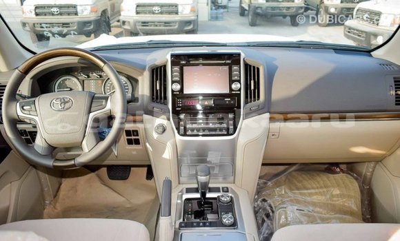 Buy Import Toyota Land Cruiser White Car in Import - Dubai in Baa Buy Import Toyota Land Cruiser White Car in Import - Dubai in Baa
