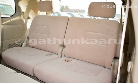 Buy Import Toyota Land Cruiser White Car in Import - Dubai in Baa Buy Import Toyota Land Cruiser White Car in Import - Dubai in Baa