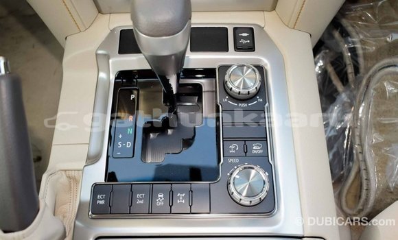Buy Import Toyota Land Cruiser White Car in Import - Dubai in Baa Buy Import Toyota Land Cruiser White Car in Import - Dubai in Baa
