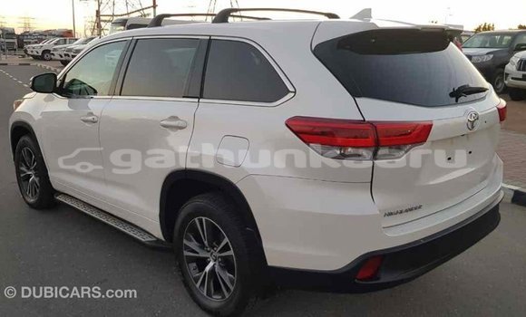 Buy Import Toyota Highlander White Car in Import - Dubai in Baa Buy Import Toyota Highlander White Car in Import - Dubai in Baa