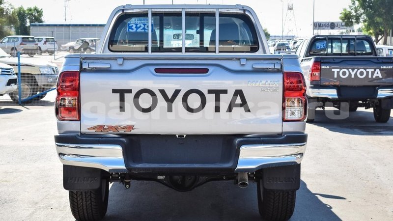 Big with watermark toyota hilux baa import dubai 2162