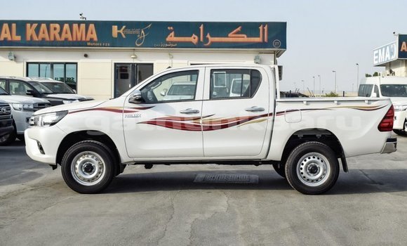 Buy Import Toyota Hilux White Car in Import - Dubai in Baa Buy Import Toyota Hilux White Car in Import - Dubai in Baa