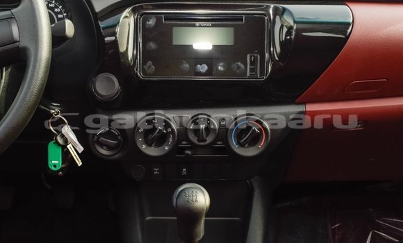 Buy Import Toyota Hilux White Car in Import - Dubai in Baa Buy Import Toyota Hilux White Car in Import - Dubai in Baa