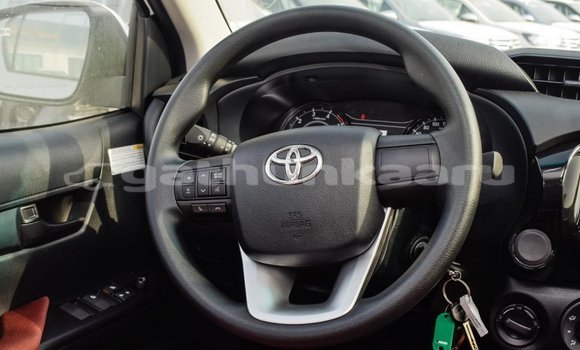 Buy Import Toyota Hilux White Car in Import - Dubai in Baa Buy Import Toyota Hilux White Car in Import - Dubai in Baa
